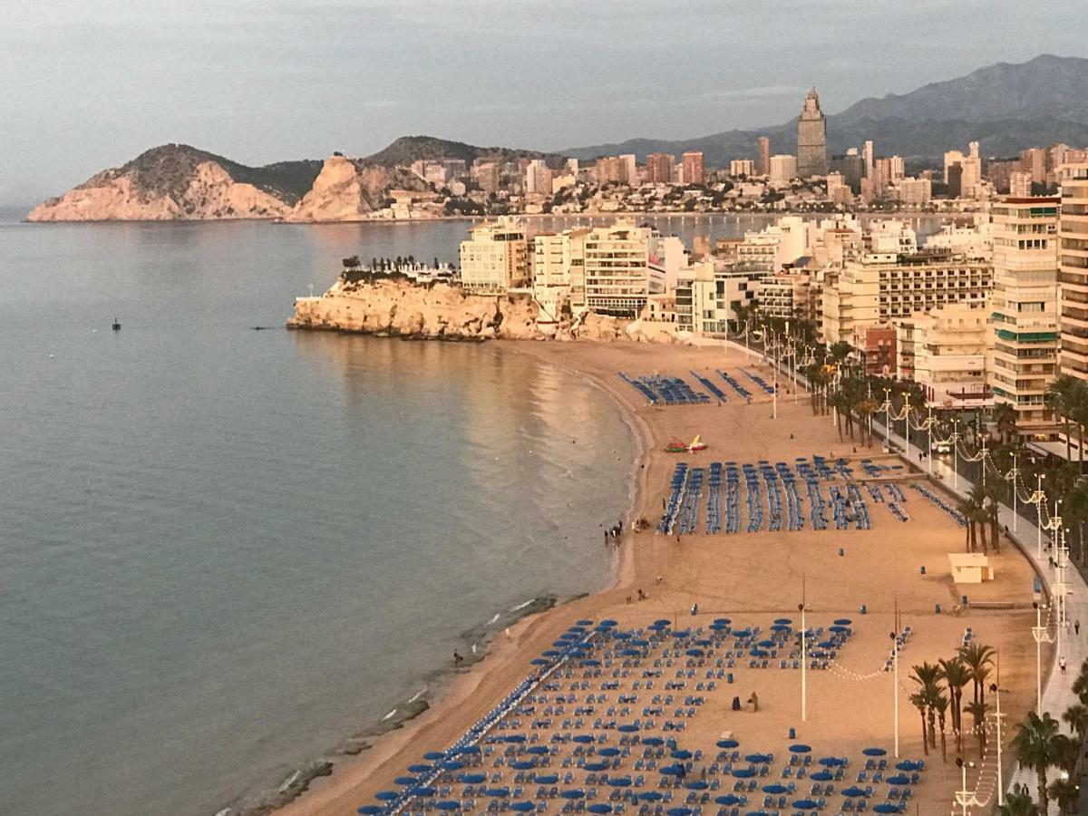 Benidorm 1ª línea playa Levante, garage, wifi, climatización Exterior foto