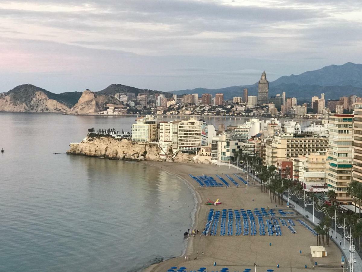 Benidorm 1ª línea playa Levante, garage, wifi, climatización Exterior foto